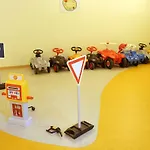 Hotell Familienresort Usedom - Ihr Entspannter Familienurlaub Mit Abenteuerspielplatz & Der Laengsten Wasserrutsche Im Deutschen Teil Der Insel Usedom Trassenheide