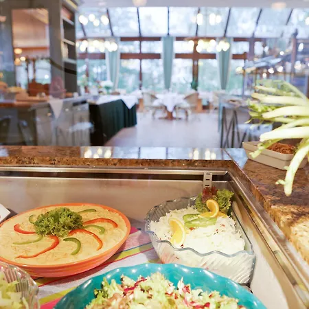 Familienresort Usedom - Ihr Entspannter Familienurlaub Mit Abenteuerspielplatz & Der Laengsten Wasserrutsche Im Deutschen Teil Der Insel Usedom Hotel