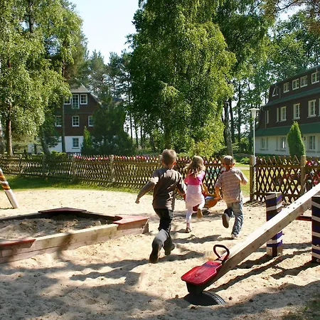 Hotel Familienresort Usedom - Ihr Entspannter Familienurlaub Mit Abenteuerspielplatz & Der Laengsten Wasserrutsche Im Deutschen Teil Der Insel Usedom 3*
