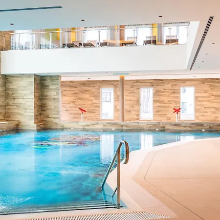 Hotel Familienresort Usedom - Ihr Entspannter Familienurlaub Mit Abenteuerspielplatz & Der Laengsten Wasserrutsche Im Deutschen Teil Der Insel Usedom Trassenheide