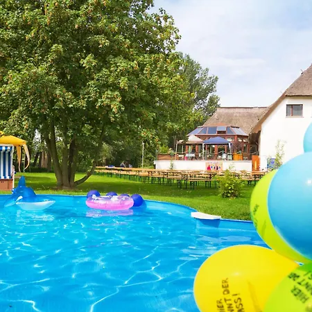 فندق Familienresort Usedom - Ihr Entspannter Familienurlaub Mit Abenteuerspielplatz & Der Laengsten Wasserrutsche Im Deutschen Teil Der Insel Usedom تراسينهيد