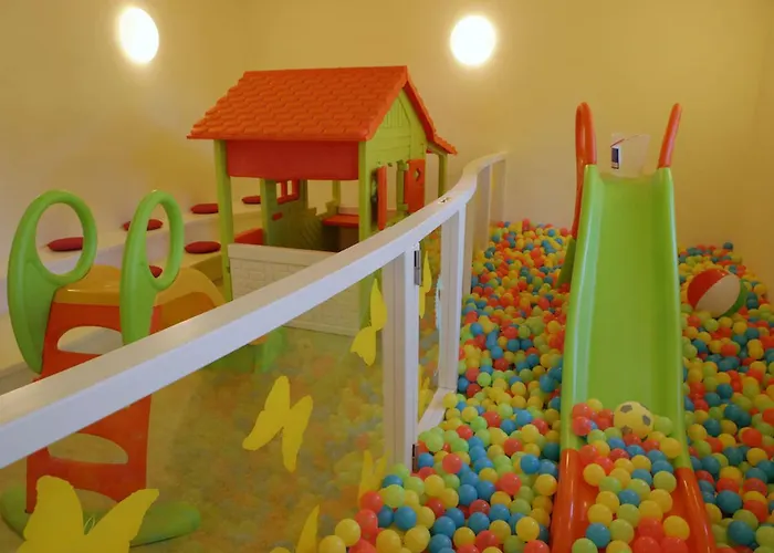 Tui Suneo Kinderresort Ihr Entspannter Familienurlaub Mit Abenteuerspielplatz&der Längsten Wasserrutsche Im Deutschen Teil Der Insel Usedom 3* Trassenheide